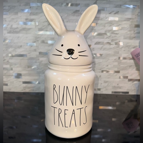 Rae Dunn Kitchen Rae Dunn Nwot Bunny Treats Canister With Bunny Lid